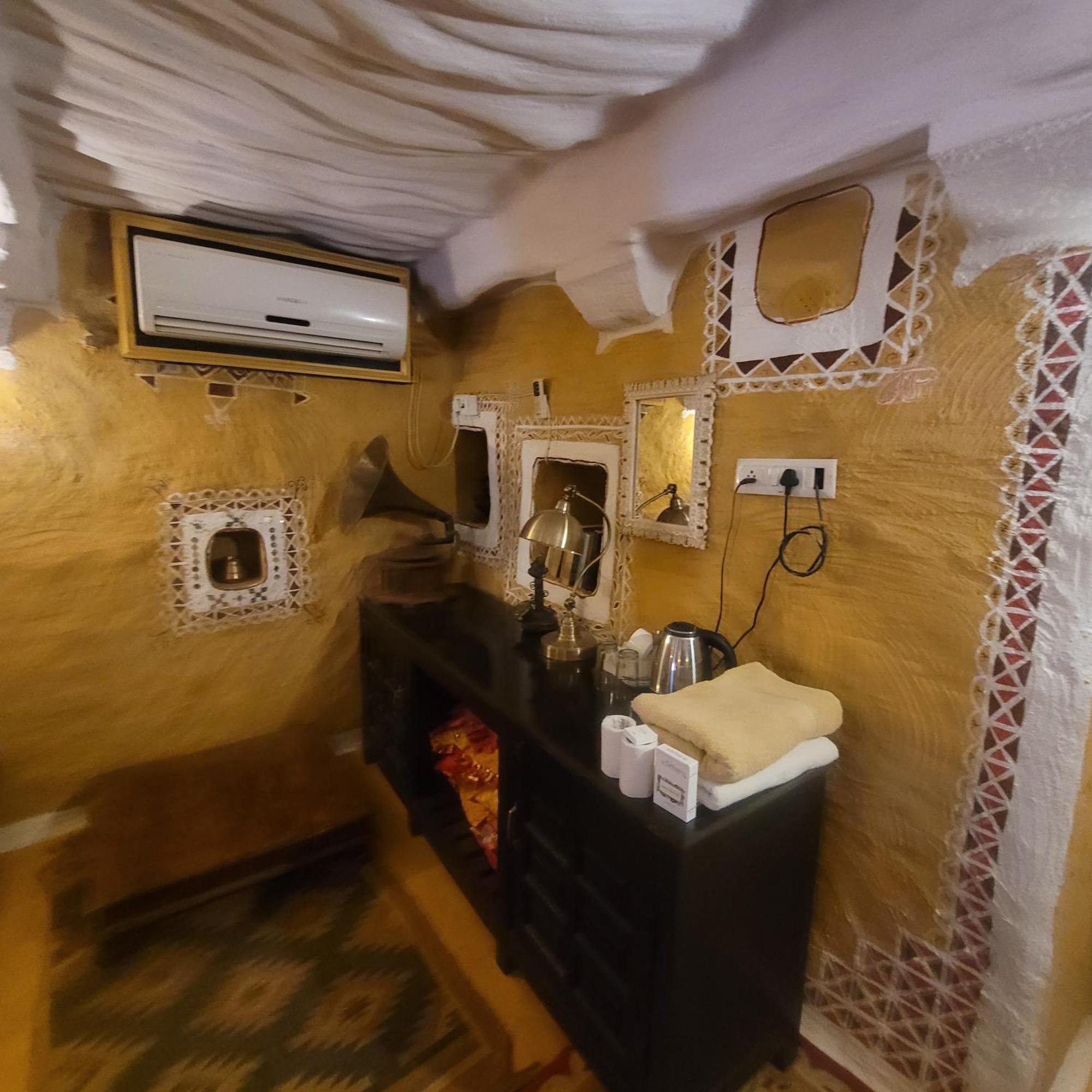 Hotel Desert Boy'S - Royal Stay On Fort جيلسامر المظهر الخارجي الصورة